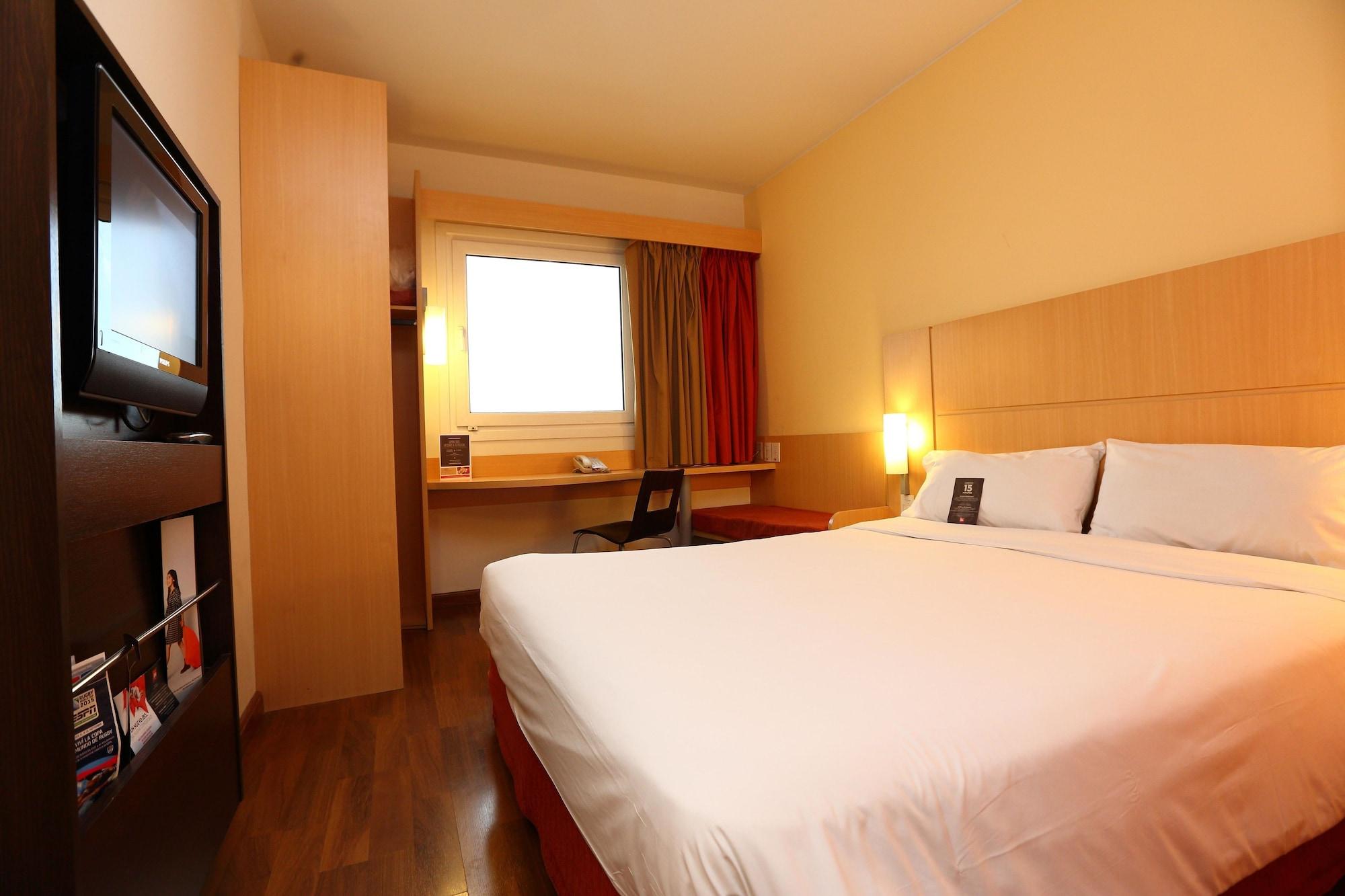 Ibis Buenos Aires Obelisco Hotel Екстериор снимка