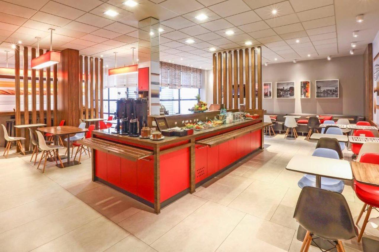 Ibis Buenos Aires Obelisco Hotel Екстериор снимка