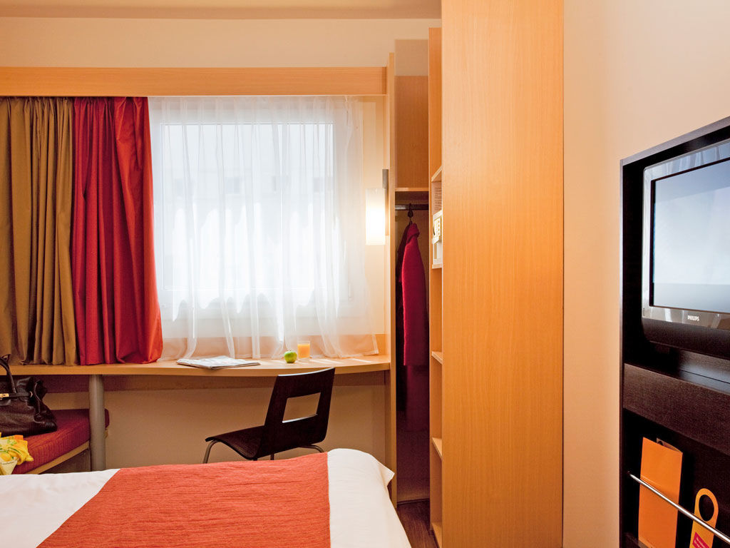 Ibis Buenos Aires Obelisco Hotel Екстериор снимка